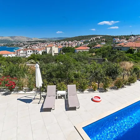 Luxury Apartment Dreams In Okrug With Swimming Pool, Sea View, Wifi, Parking Trogir Exterior photo